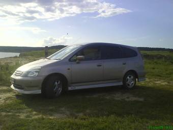 2001 Honda Stream Photos