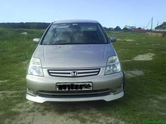 2001 Honda Stream Wallpapers