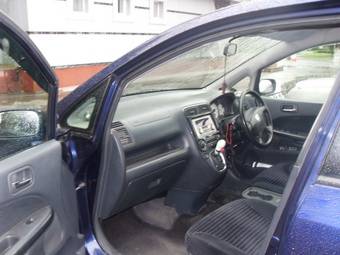 2001 Honda Stream Pictures