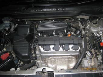 2001 Honda Stream Photos