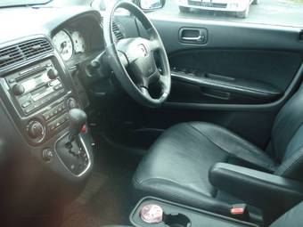 2001 Honda Stream Pictures