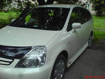 2001 Honda Stream Pictures