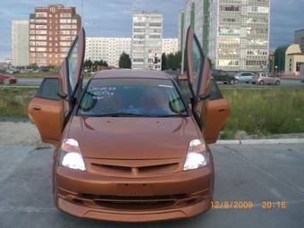 2001 Honda Stream Photos