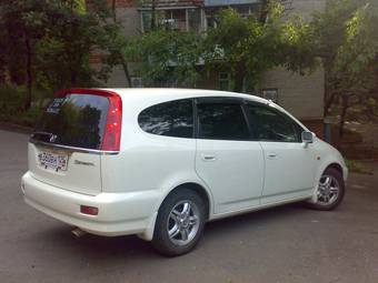 2001 Honda Stream Photos