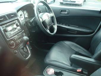 2001 Honda Stream Images
