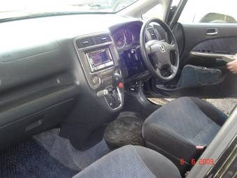 2001 Honda Stream Pictures