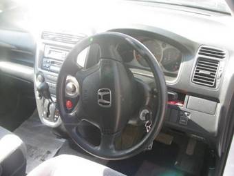 2001 Honda Stream Photos