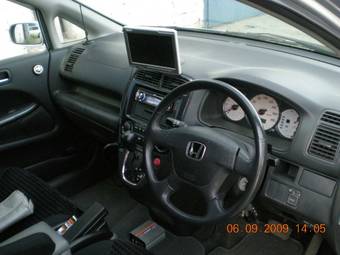 2001 Honda Stream Photos