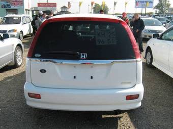 2001 Honda Stream Photos