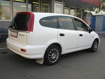 2001 Honda Stream Photos