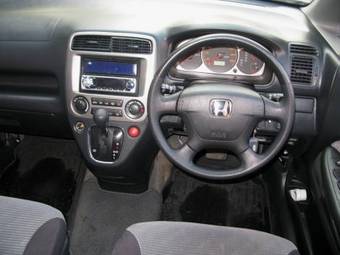 2001 Honda Stream Photos