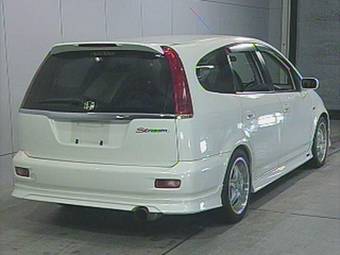 2001 Honda Stream Photos