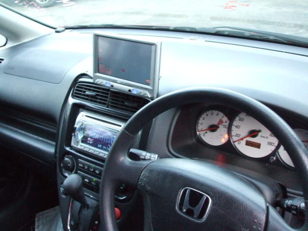 2002 Honda Stream