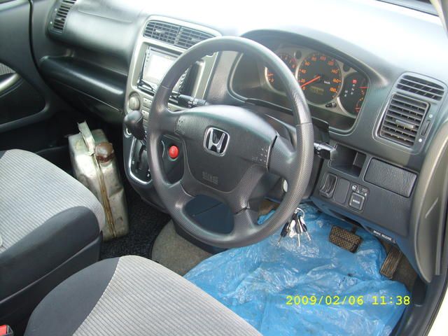 2002 Honda Stream