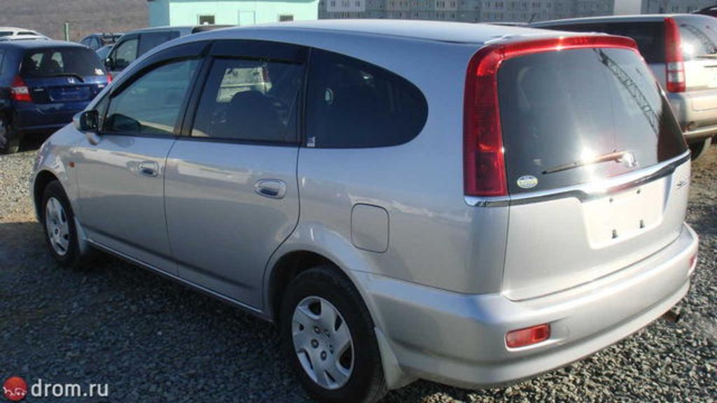 2002 Honda Stream