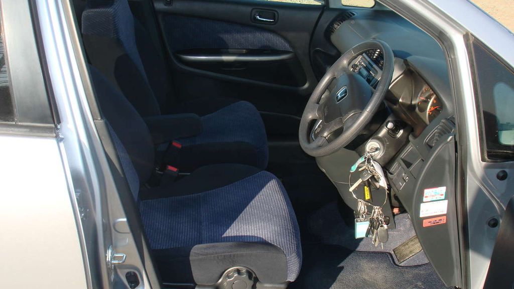 2002 Honda Stream