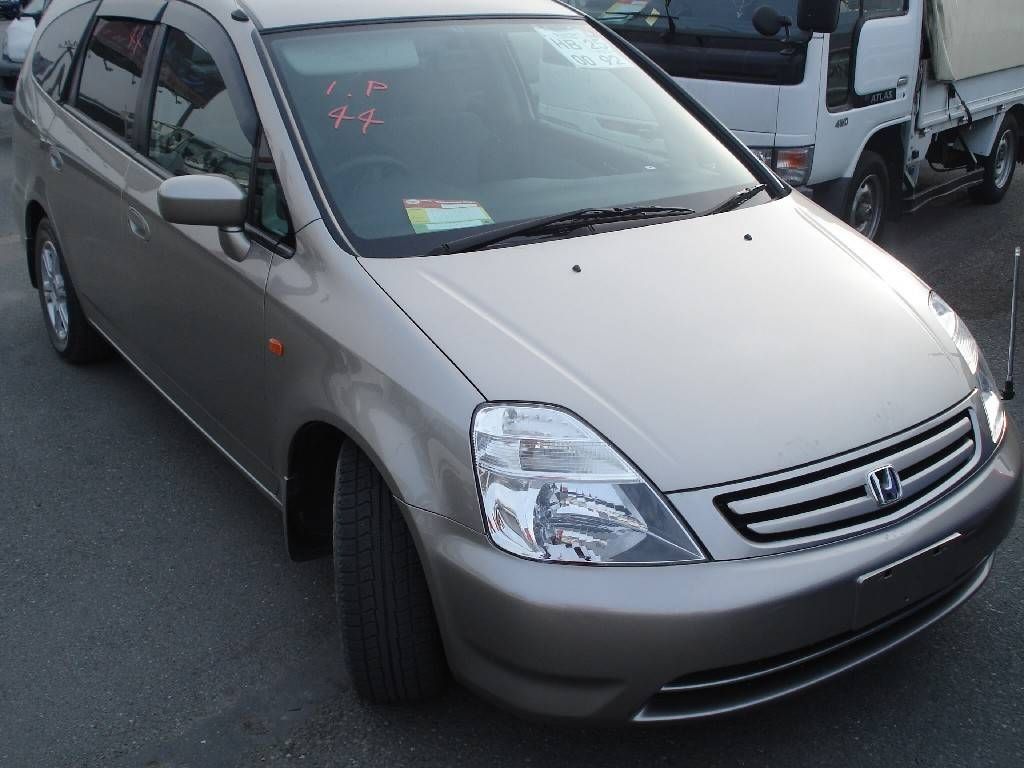 2002 Honda Stream