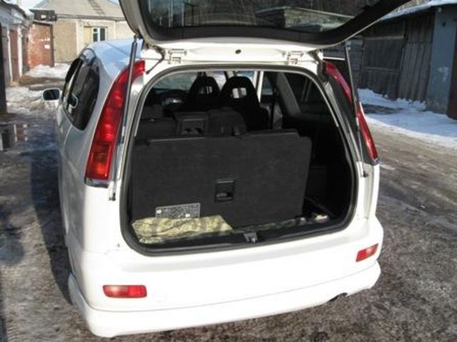 2002 Honda Stream