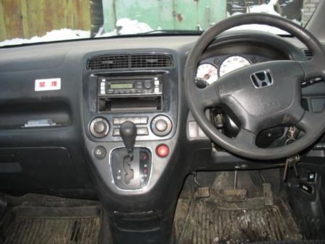 2002 Honda Stream