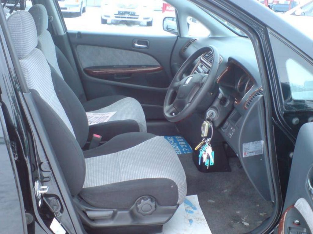 2002 Honda Stream