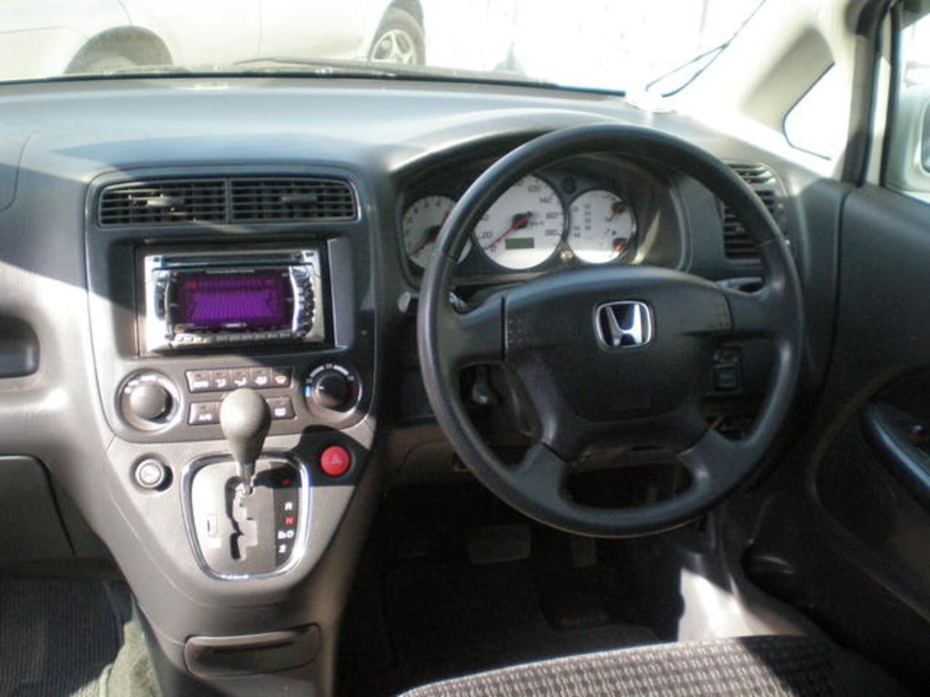 2002 Honda Stream
