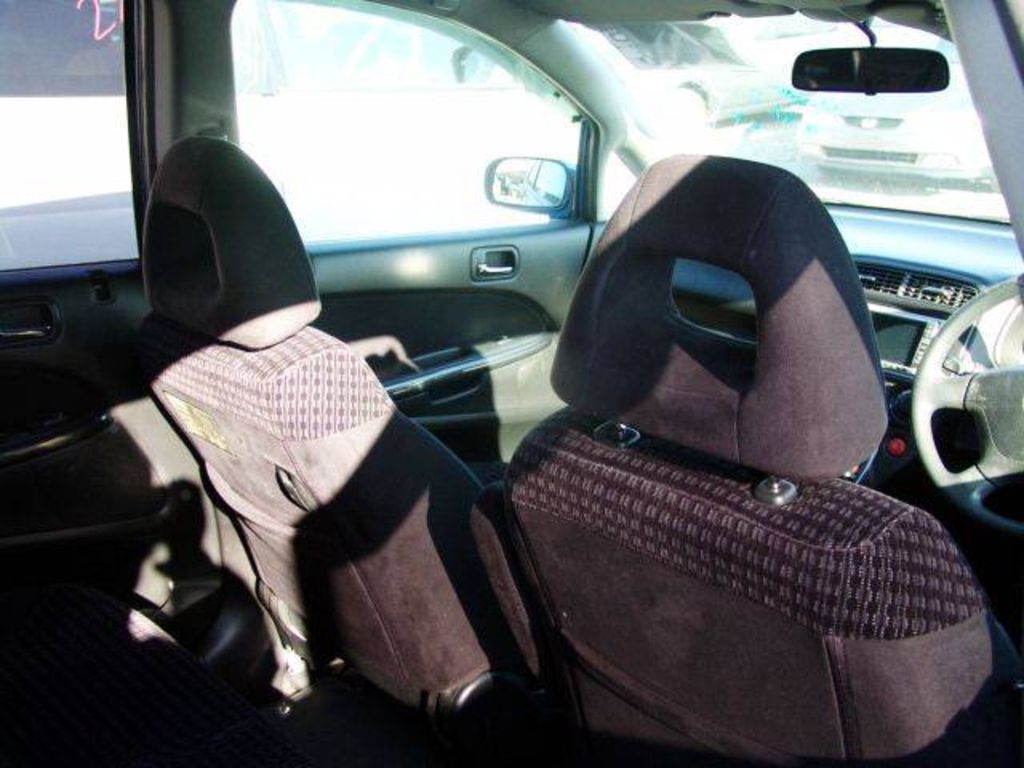 2002 Honda Stream