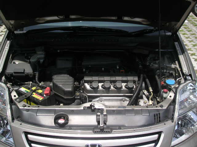 2002 Honda Stream Photos