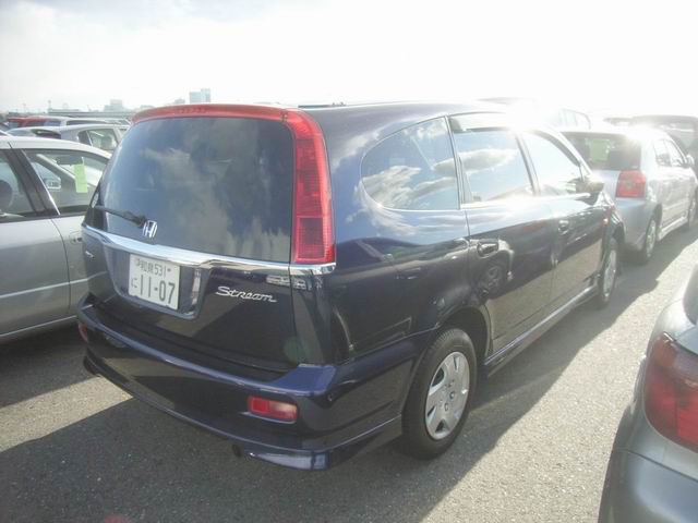 2002 Honda Stream Pics