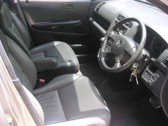 2002 Honda Stream Photos