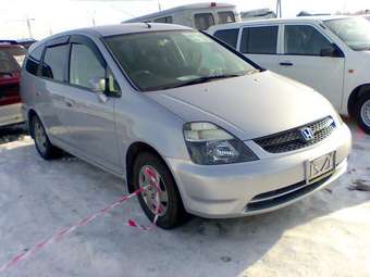 2002 Honda Stream Photos