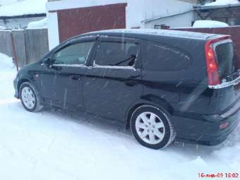 2002 Honda Stream Pictures