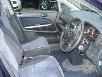 2002 Honda Stream Pictures