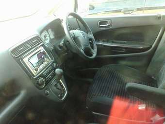 2002 Honda Stream Pictures