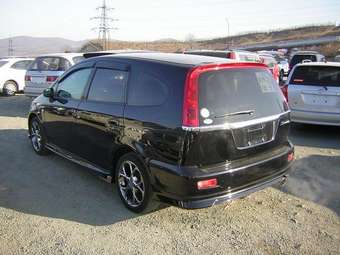 2002 Honda Stream Pictures