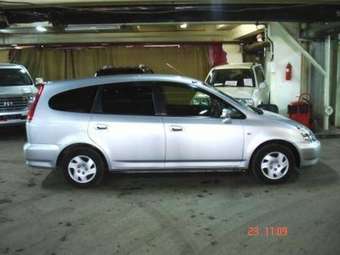 2002 Honda Stream Pictures