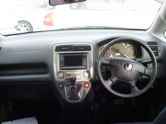 2002 Honda Stream Pics