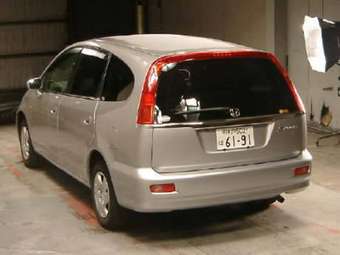 2002 Honda Stream Pictures