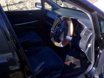2002 Honda Stream Pictures