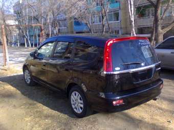 2002 Honda Stream Photos
