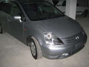 2002 Honda Stream Pictures