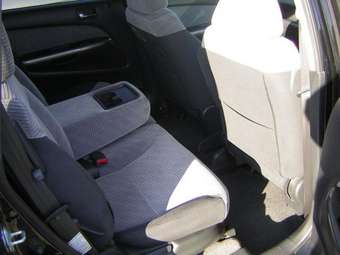 2002 Honda Stream Pics