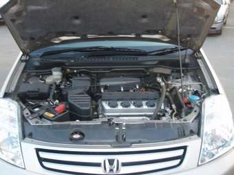 2002 Honda Stream Pictures