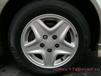 2002 Honda Stream Photos