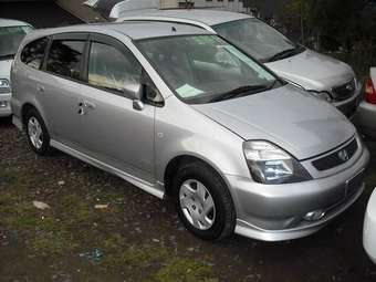 2002 Honda Stream Photos