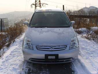 2002 Honda Stream Pictures