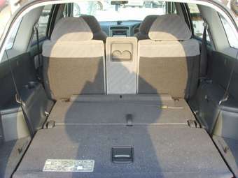 2002 Honda Stream Photos