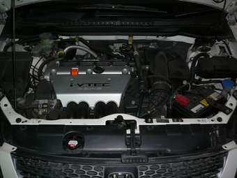 2002 Honda Stream Images