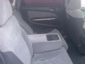 2002 Honda Stream Photos