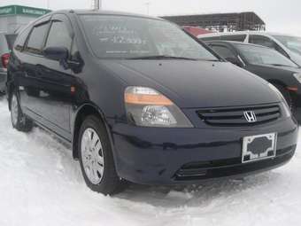 2002 Honda Stream Photos