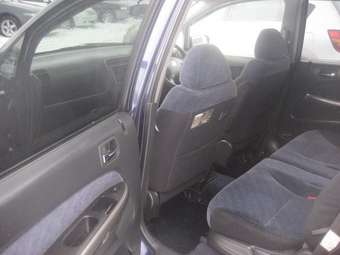 2002 Honda Stream Pictures